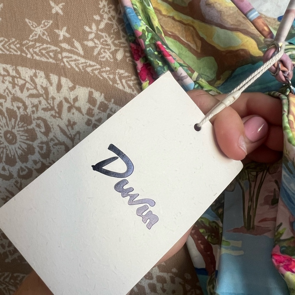 NWT DUVIN Vacation Daze One Piece Size Small - Picture 9 of 9